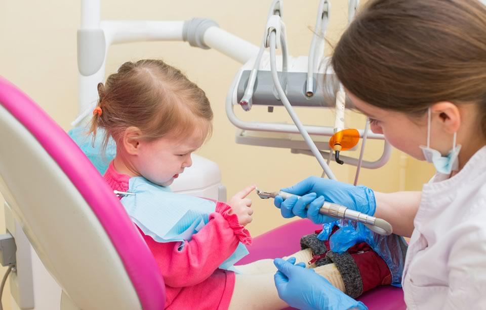 Centre Dental Cise | El dentista, amic dels petits